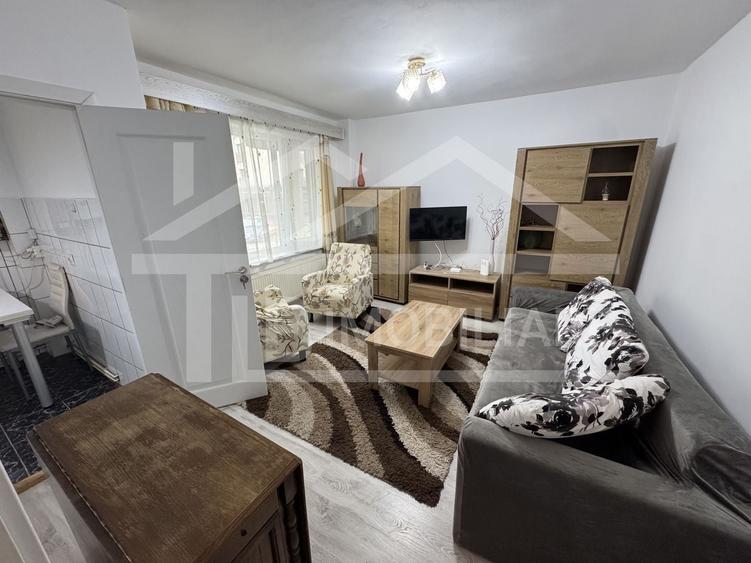Apartament cu 3 camere semidecomandat, mobilat în Tudor