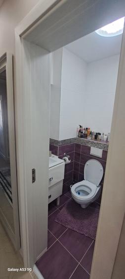 Apartament cu 3 camere decomandat în Valea Adâncă
