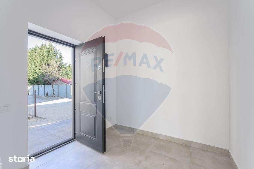 Casă cu 5 camere cu Teren 507 Mp în Cernica