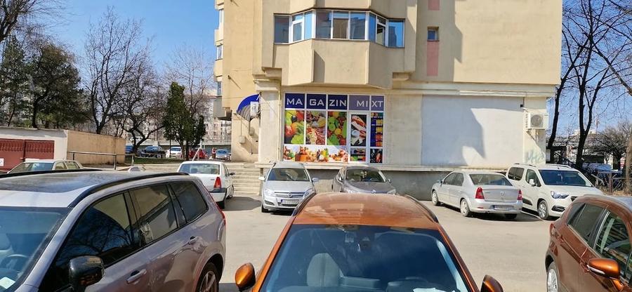 Spațiu comercial, de 36 mp, în Nicolina