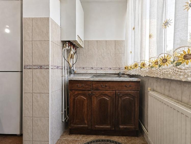 Proprietar – apartament 3 camere, 70 mp, etaj 1, garaj inclus | Girocului - 2