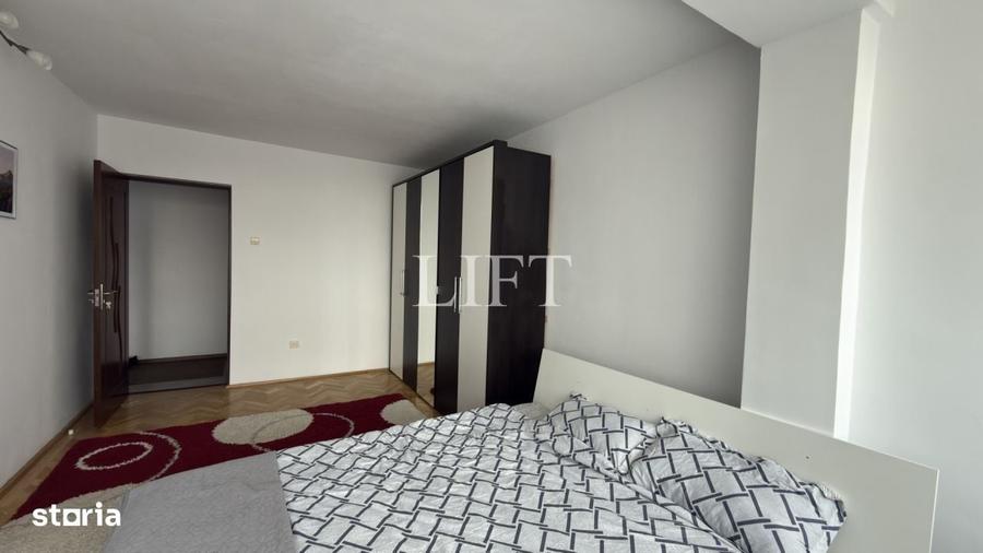 Apartament cu 3 camere decomandat în Griviței