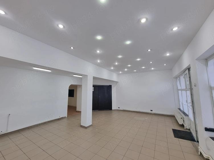 Spațiu comercial, de 80 mp, în Nord