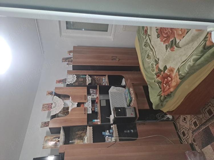 Apartament cu 4 camere decomandat în Aradului