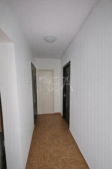 Apartament cu 3 camere semidecomandat, mobilat în Câmpia Libertății