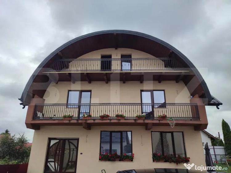 Casă cu 5 camere cu Teren 970 Mp în Rădăuți