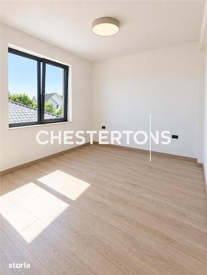 Casă cu 4 camere cu Teren 280 Mp în Crevedia