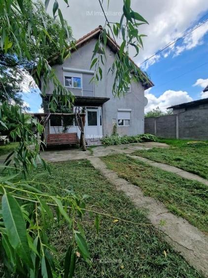 Casă individuală cu 5 camere cu Canalizare în Sânmihaiu Român
