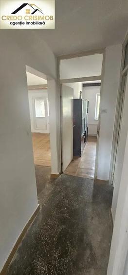 Apartament cu 3 camere decomandat în Luncă