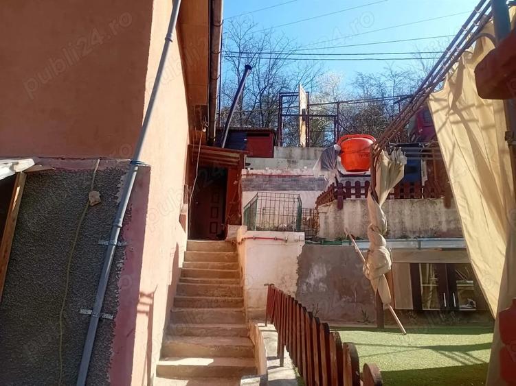 Casă cu Teren 540 Mp în Stăvila