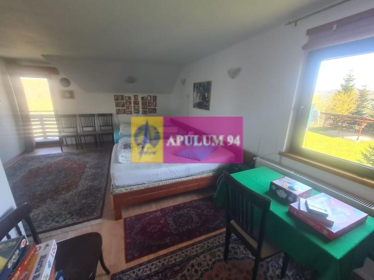 Casă individuală cu 5 camere cu Canalizare în Ghioșești