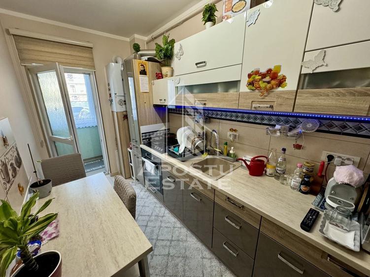 Apartament cu 3 camere semidecomandat, mobilat în Giroc — fotografia 1
