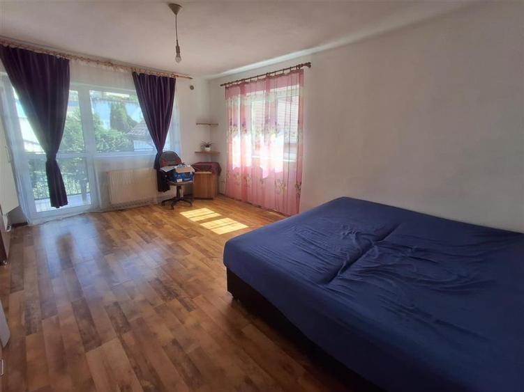 Apartament 2 camere decomandat parcare zona Strand II - 1