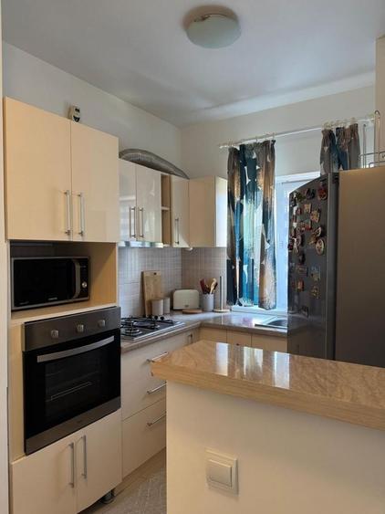 Apartament cu 2 camere semidecomandat în 1 Decembrie 1918