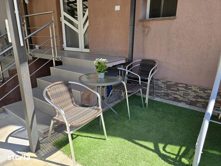 Casă cu 8 camere cu Teren 220 Mp în Mureșel