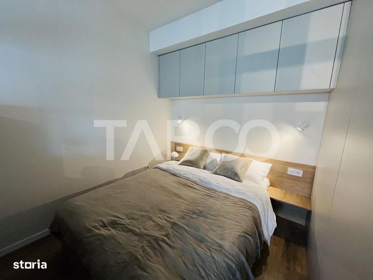 Apartament cu 5 camere decomandat în Cristian