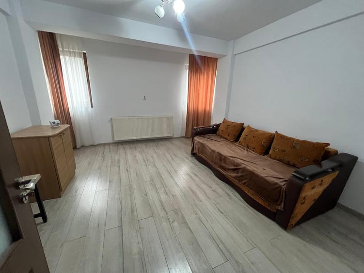 Apartament cu 2 camere decomandat, mobilat în Păcurari — fotografia 2