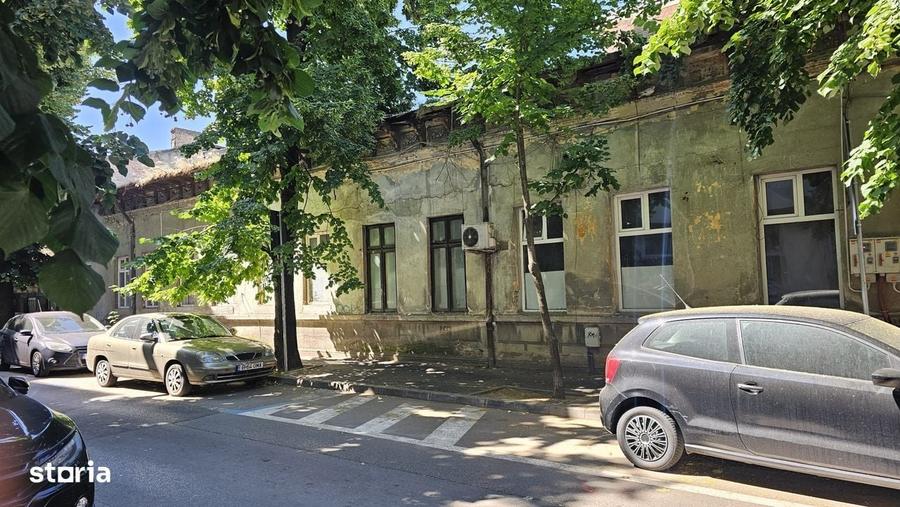 Spațiu comercial, în Moșilor