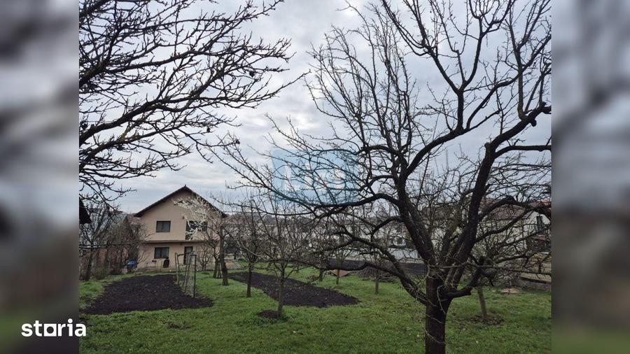 Casă cu 6 camere cu Teren 1400 Mp în Apahida