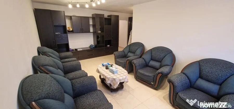 Apartament cu 3 camere decomandat în Faleza Nord