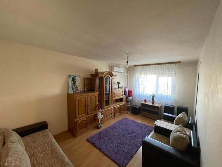 Apartament cu 2 camere decomandat, mobilat în Dorobanți