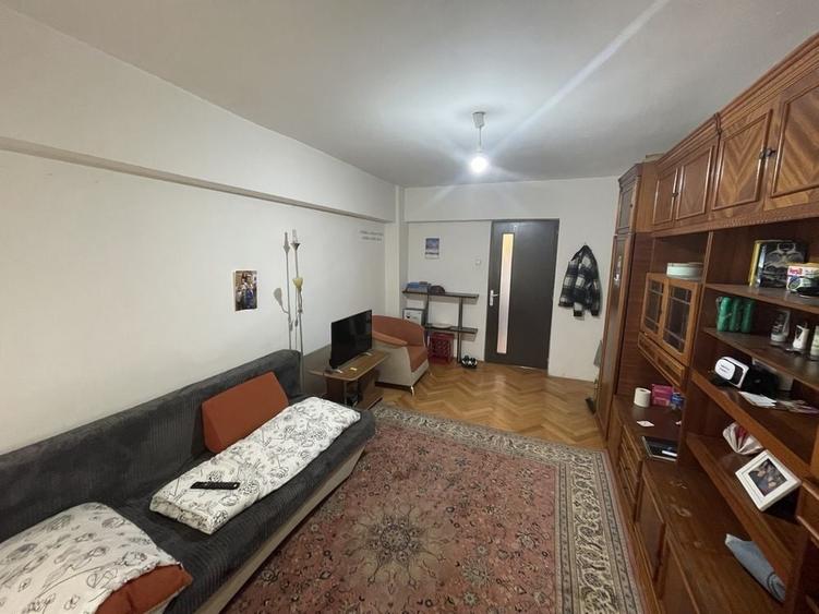 Apartament cu 3 camere în Tudor