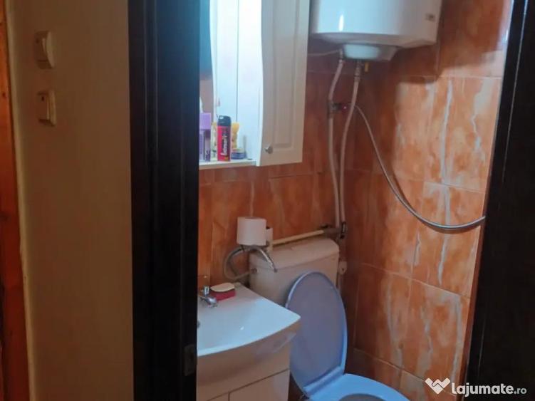 Garsonieră decomandată în Nord