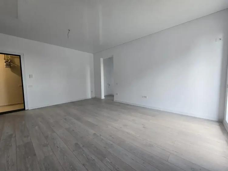 Apartament cu 3 camere decomandat în Dobroești