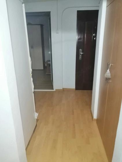 Apartament cu 2 camere decomandat în Micro 21