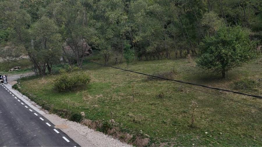 Spațiu comercial, în Valea Poienii