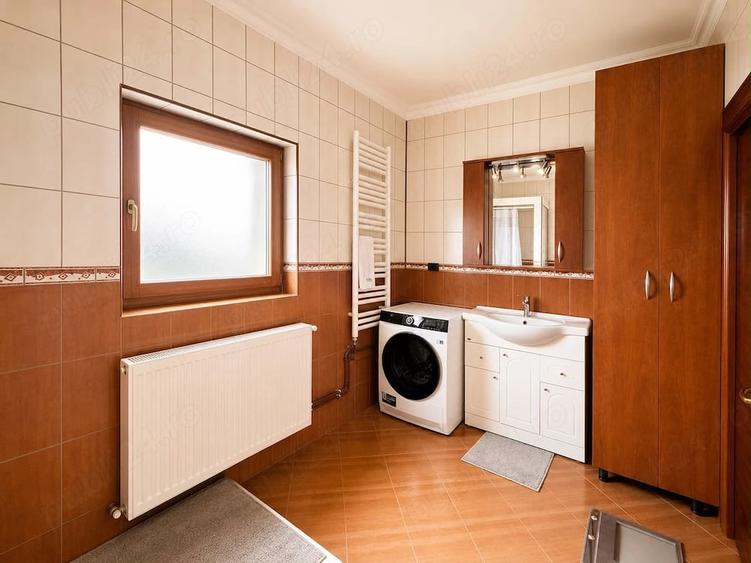 Casă cu 2 camere cu Teren 1020 Mp în Micălaca