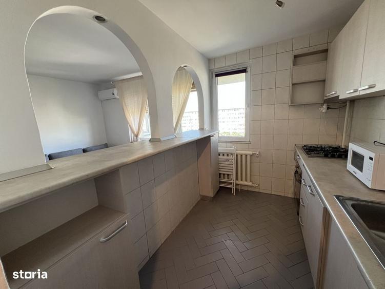 Apartament cu 2 camere semidecomandat în 1 Mai
