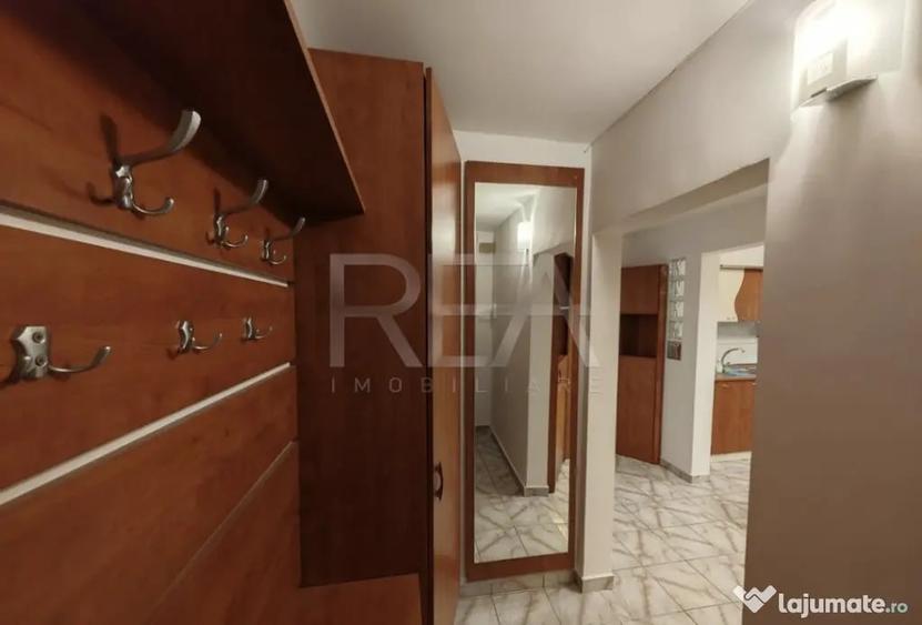 Apartament cu 3 camere decomandat în Uverturii
