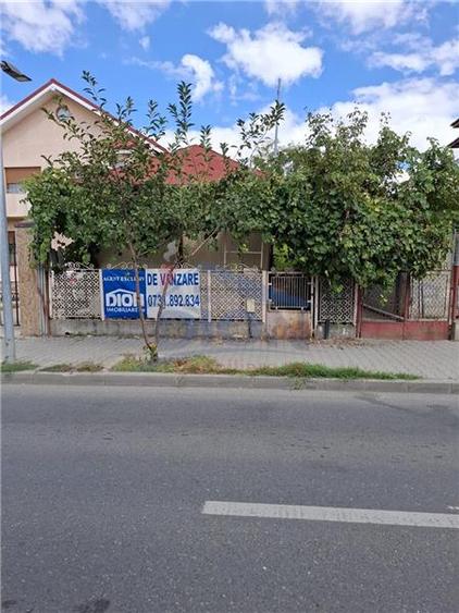 Casă individuală cu 4 camere cu Teren 234 Mp în Central