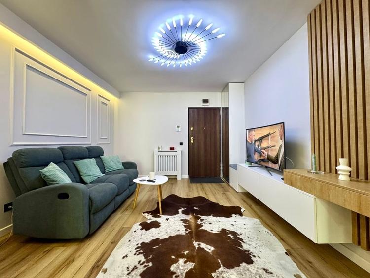 Apartament cu 3 camere semidecomandat, mobilat în Grigorescu