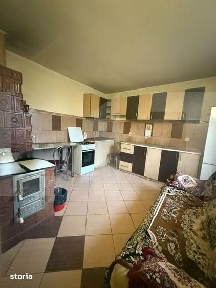Casă cu 3 camere cu Teren 805 Mp în Curtești