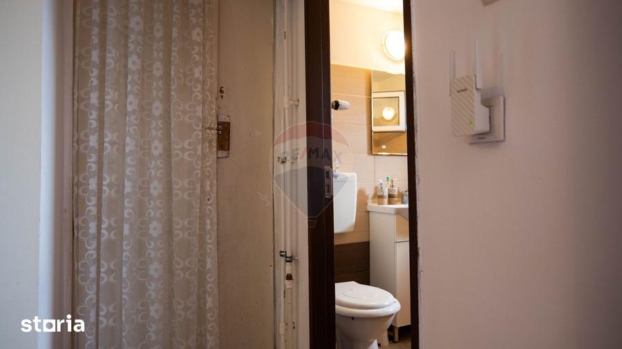 Apartament cu 3 camere decomandat în Rahova