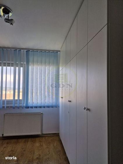 Apartament cu 3 camere în Vasile Aaron
