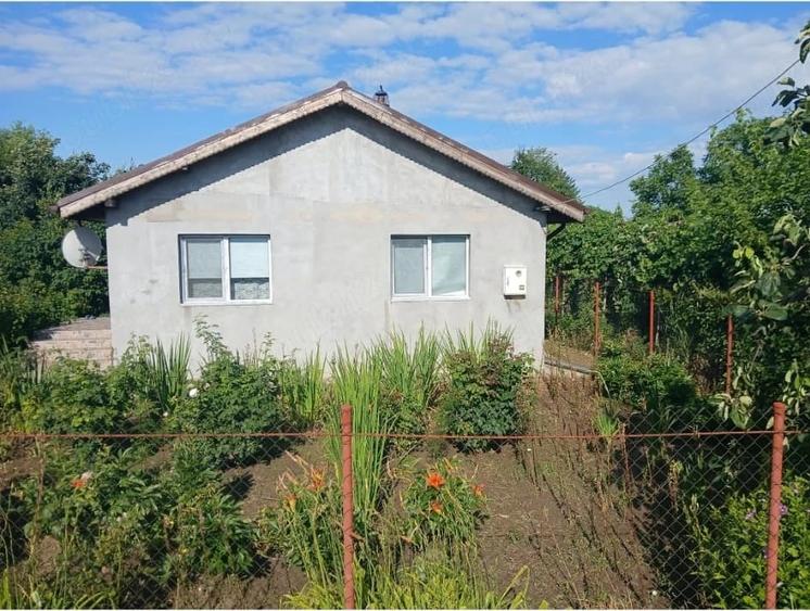 Casă cu Teren 1562 Mp în Mironești