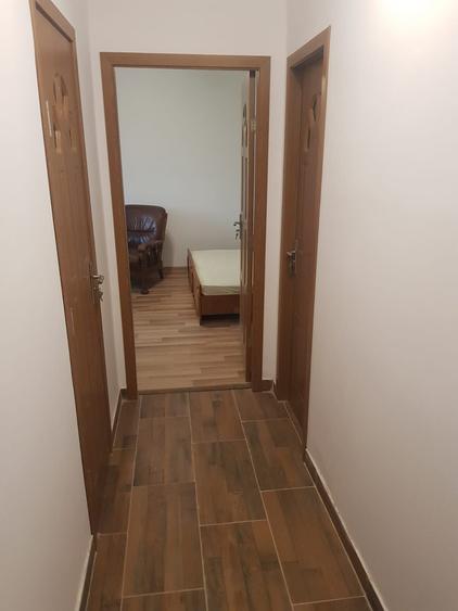 Garsonieră decomandată în Sud