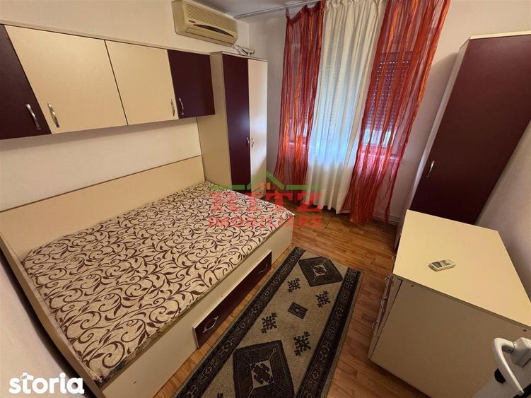 Apartament cu 3 camere semidecomandat în Ultracentral