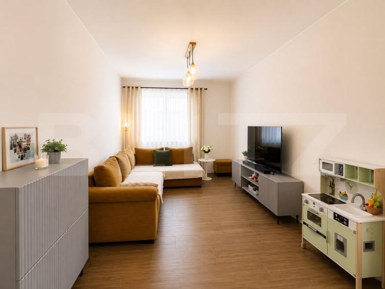 Apartament cu 3 camere decomandat, mobilat în Iris