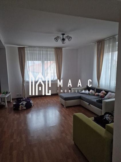 Casă individuală cu 6 camere cu Canalizare în Șura Mică