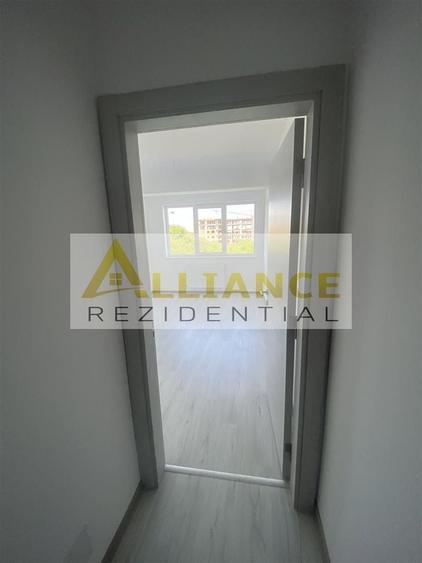 Apartament cu 3 camere decomandat în Berceni