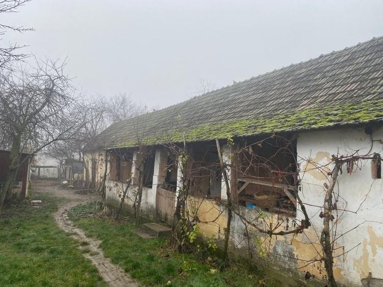 Casă cu 2 camere în Cheresig