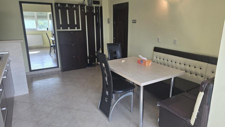 Apartament cu 2 camere decomandat în Zorilor