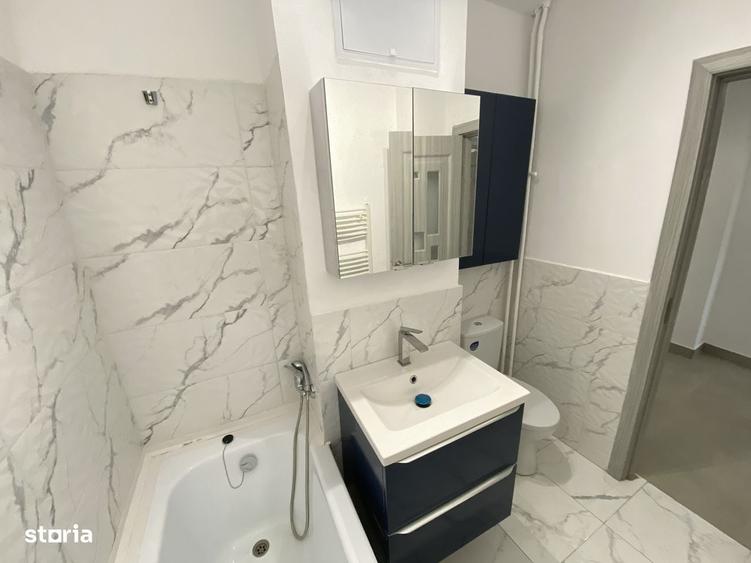 Apartament cu 3 camere în Păcurari