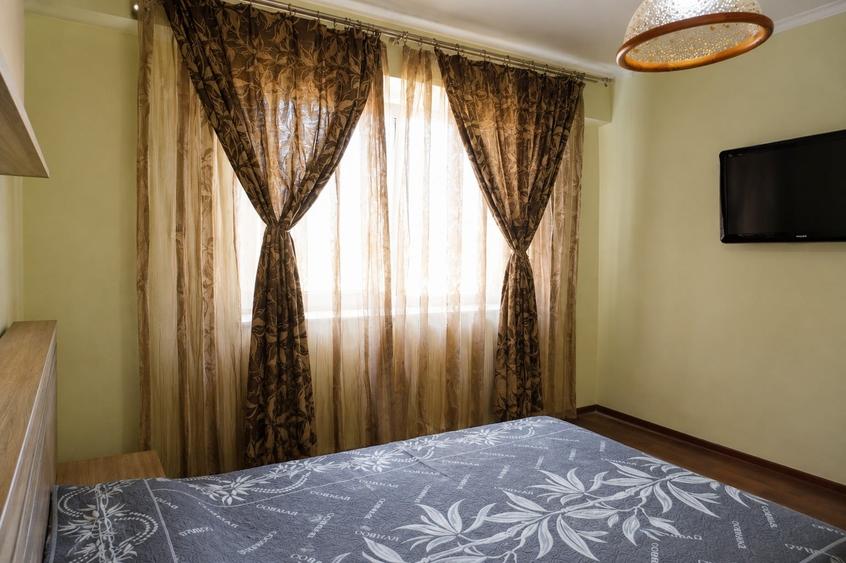 Apartament cu 3 camere, mobilat în Tomis III