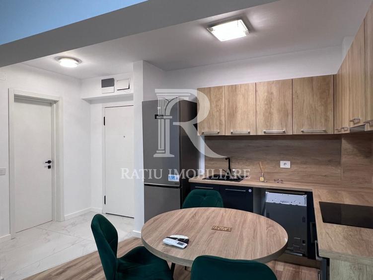 Apartament cu 2 camere semidecomandat, mobilat în Nufărul