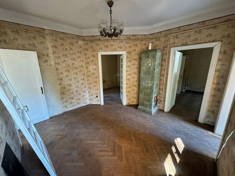 Duplex cu 7 camere cu Canalizare în Dorobanți